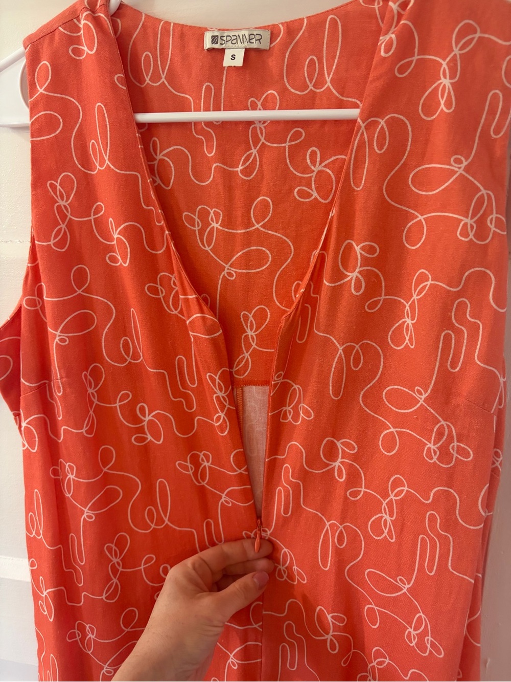 SPANNER Coral Sleeveless V-Neck Printed Jumpsuit with pockets - Picture 6 of 7